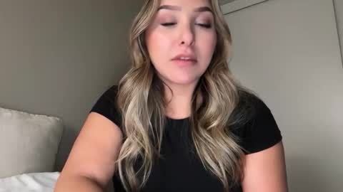 nicolelovesyou444 online show from 05-08-26, 10:48