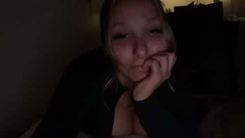 nicolelovesyou444 online show from 06-17-26, 02:47