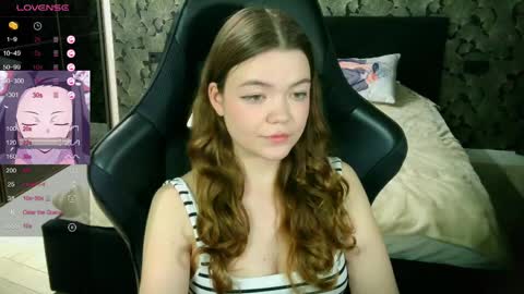 NicoleMeew online show from 05-29-26, 07:56