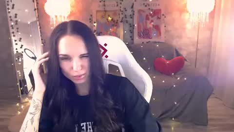 Nicole online show from 06-10-26, 03:55