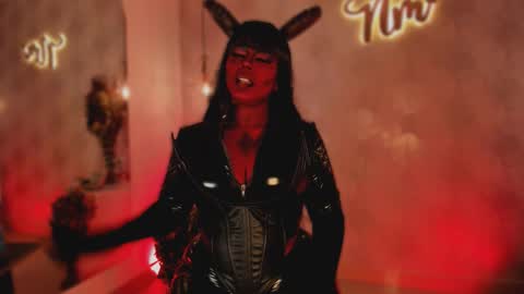 Andrea give it a thumbs up please its important  online show from 03-27-26, 03:01