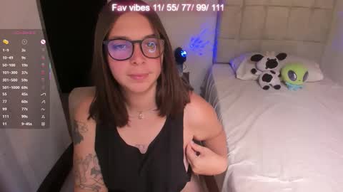 Snapshot of nicolepeachx chatting on 05-07-26, 04:12 Nicol independent model online show from 05-07-26, 04:12