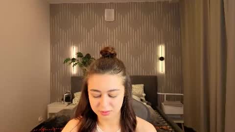 Snapshot of nicolerossss chatting on 06-26-26, 01:21 NicoleRossss online show from 06-26-26, 01:21
