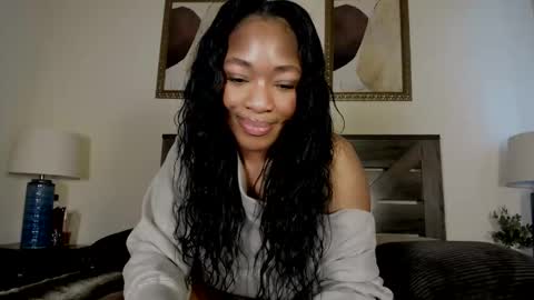 Snapshot of nicolesolace chatting on 05-14-26, 09:21 Nicole online show from 05-14-26, 09:21