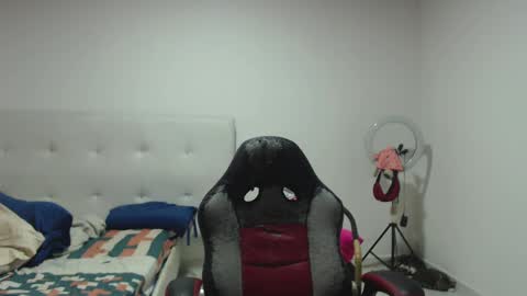 Cyber Lee online show from 02-05-25, 10:12