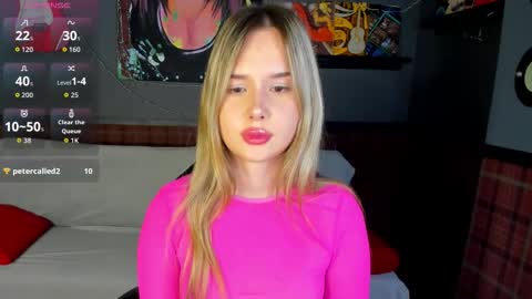 Nicoletta online show from 12-23-25, 01:47