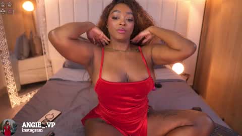 nicoleth18 online show from 02-11-26, 12:10