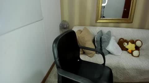 Snapshot of nicolettcolin chatting on 09-22-25, 08:22 Nicolettcolin  online show from 09-22-25, 08:22
