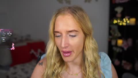 nicolette__shea_ online show from 12-28-24, 08:58