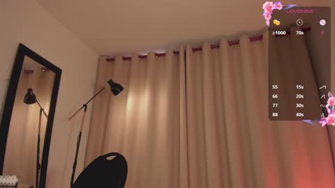 Snapshot of nicolette_tay chatting on 03-01-25, 07:04 Nicol online show from 03-01-25, 07:04