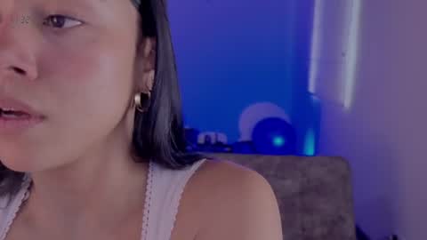 Nicoll  Independent model online show from 07-22-26, 04:32