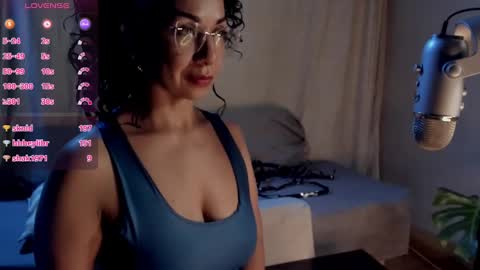 Snapshot of nicolle__smith_ chatting on 02-24-25, 01:35 Mrs Nicolle online show from 02-24-25, 01:35