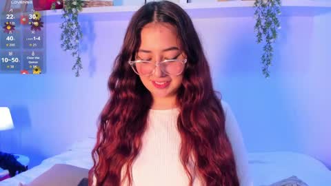 nicolle_evanss_ online show from 04-03-26, 01:14