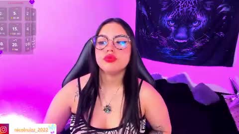 Nicoll  online show from 07-12-26, 10:17