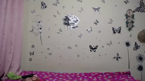 nicolle_sky online show from 06-26-26, 08:19