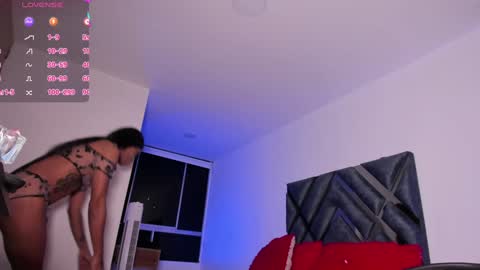   facebook nicolle delgado online show from 12-11-24, 08:47