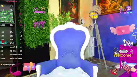 Nicolle online show from 06-11-26, 07:39