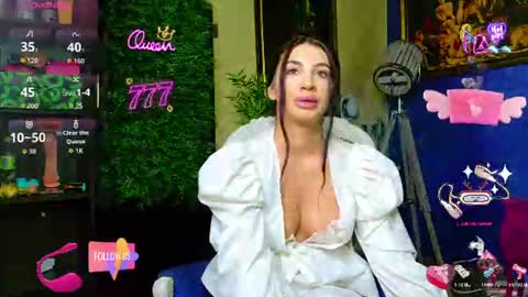 Nicolle online show from 07-25-26, 08:01