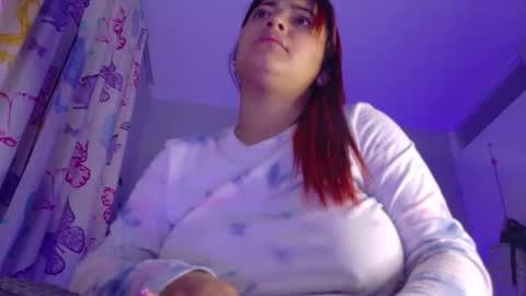 Nicolle Miley online show from 05-08-26, 09:14