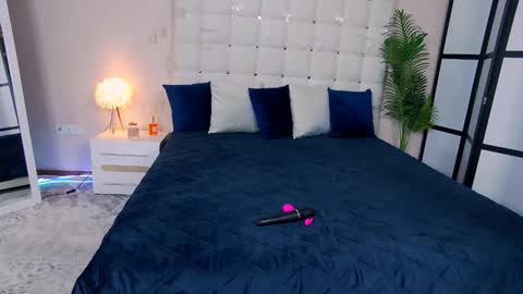 Snapshot of nicolros chatting on 01-18-25, 08:20 NicolRos online show from 01-18-25, 08:20