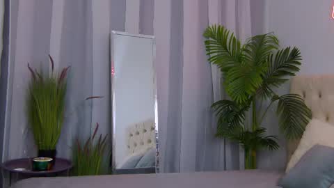 Snapshot of nicolros chatting on 05-24-26, 01:16 NicolRos online show from 05-24-26, 01:16