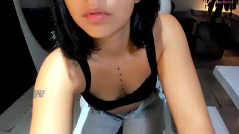 NicolRoss online show from 12-13-24, 04:22