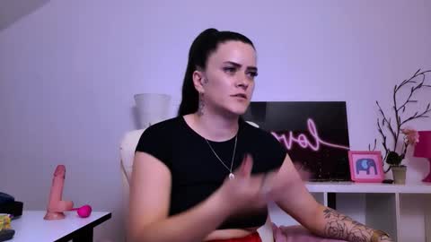 Nicol Sparkle online show from 04-21-26, 09:48