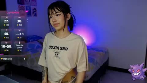 Snapshot of nicorob1n chatting on 07-24-26, 03:04 Nicole online show from 07-24-26, 03:04