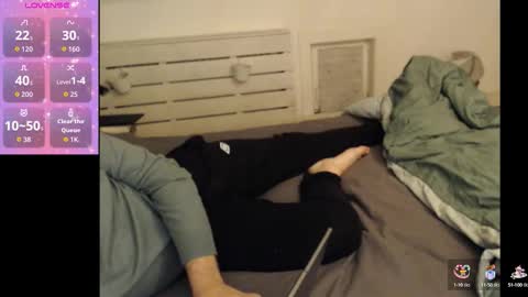 Snapshot of nielsgellen chatting on 10-10-25, 08:52 nielsgellen online show from 10-10-25, 08:52