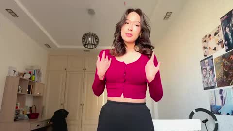 Snapshot of nievesshippey chatting on 04-17-26, 08:17 Hanna online show from 04-17-26, 08:17