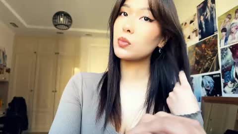 Snapshot of nievesshippey chatting on 05-12-26, 08:11 Hanna online show from 05-12-26, 08:11