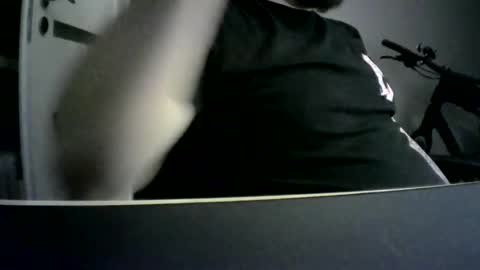 Snapshot of niewidoczny26 chatting on 02-09-26, 04:38 Niewidoczny online show from 02-09-26, 04:38