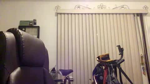 nightmoves1970 online show from 09-09-25, 02:33