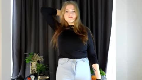 Azalea online show from 12-01-25, 07:35