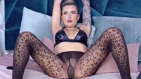 Iris online show from 10-04-25, 08:01