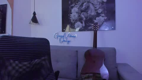 Niick online show from 12-12-24, 03:54