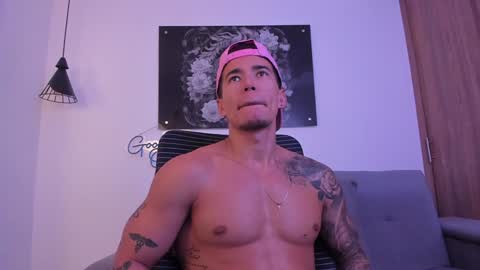 Niick online show from 12-26-24, 01:18