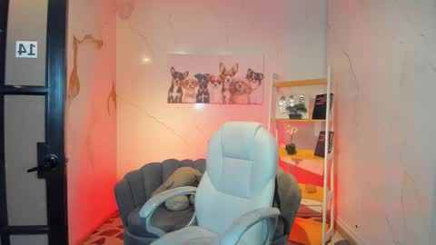 Anni online show from 11-13-25, 09:14