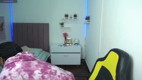          online show from 12-03-24, 03:22