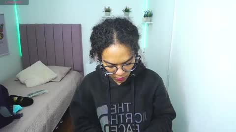          online show from 03-10-25, 12:37