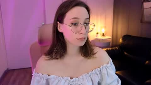 niixi online show from 06-18-26, 11:31