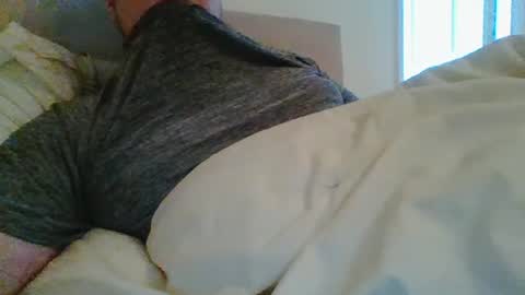 Snapshot of nijinsky11 chatting on 06-12-26, 06:40 Nijinsky11 online show from 06-12-26, 06:40