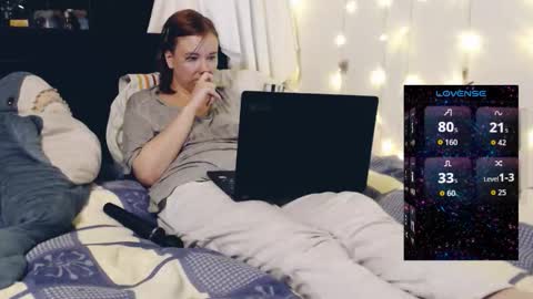 Snapshot of nika_fuchs chatting on 11-08-25, 11:14 Nika online show from 11-08-25, 11:14