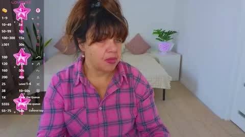 Nika light online show from 11-25-25, 10:37