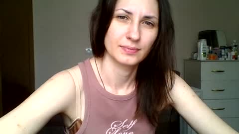 nika_smily online show from 06-18-26, 08:47