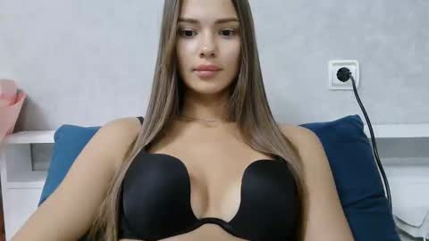 Snapshot of nika_verona1 chatting on 06-03-26, 05:51 Nika online show from 06-03-26, 05:51