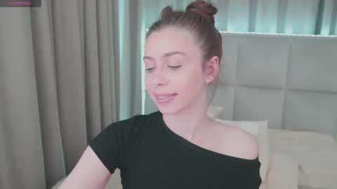 Nika online show from 05-15-26, 11:34