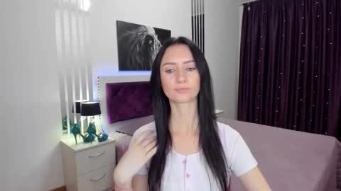 NikaLewis online show from 11-13-25, 04:44