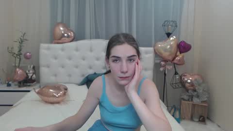 nikastarkk online show from 02-19-25, 07:38