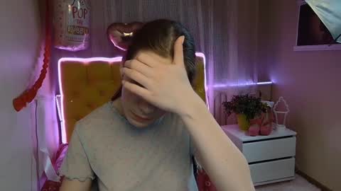 nikastarkk online show from 03-04-25, 07:32